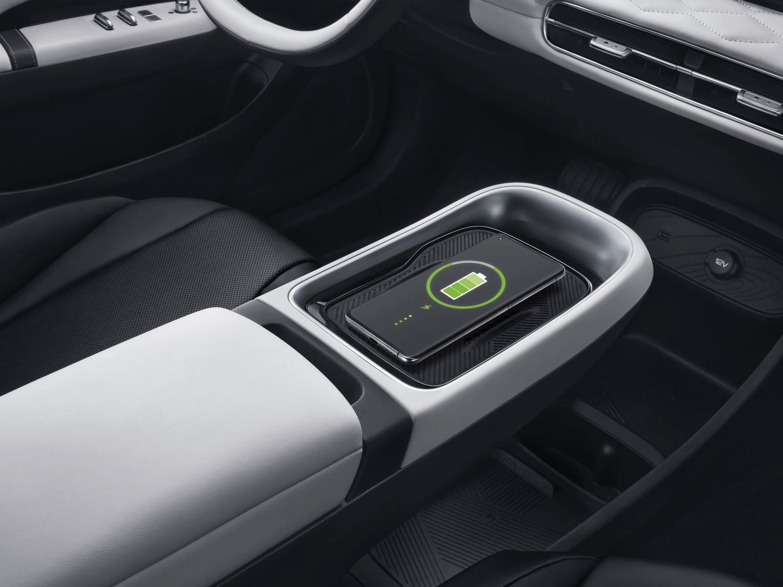 Φωτογραφία από το εσωτερικό του DongFeng Box